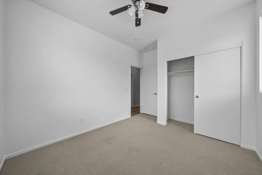 5223 Surfwalk Way #111 photo 6