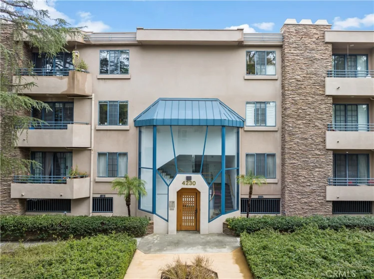 4230 Stansbury Avenue #204 photo 1