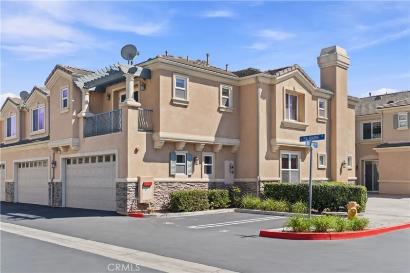 7244 Lisamarie Court photo 1