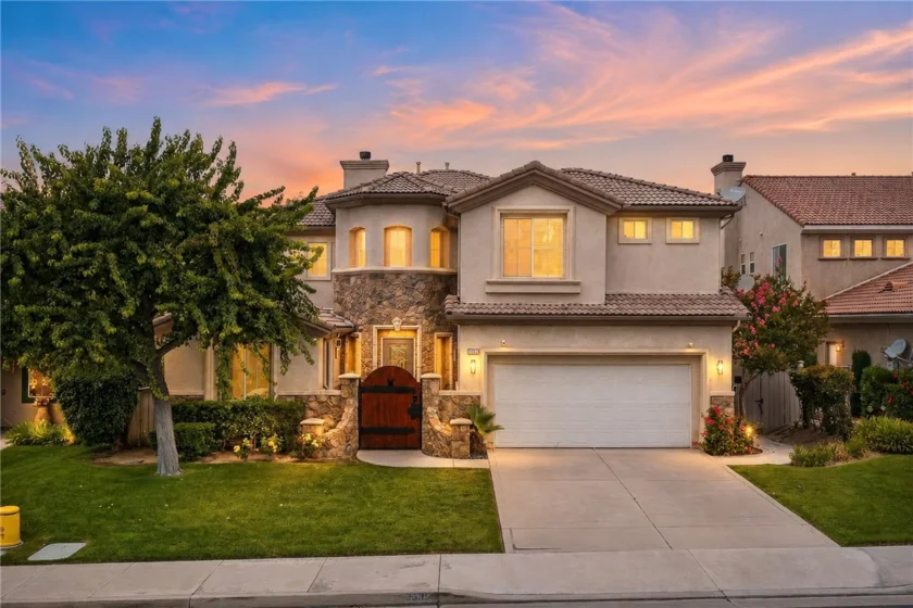 33352 Barrington photo 1