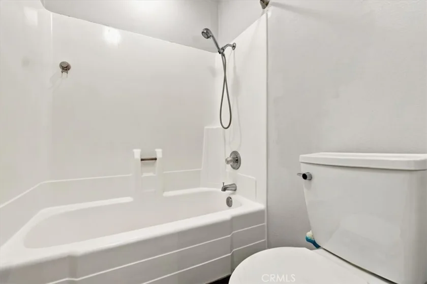 1304 Camelot Drive photo 31