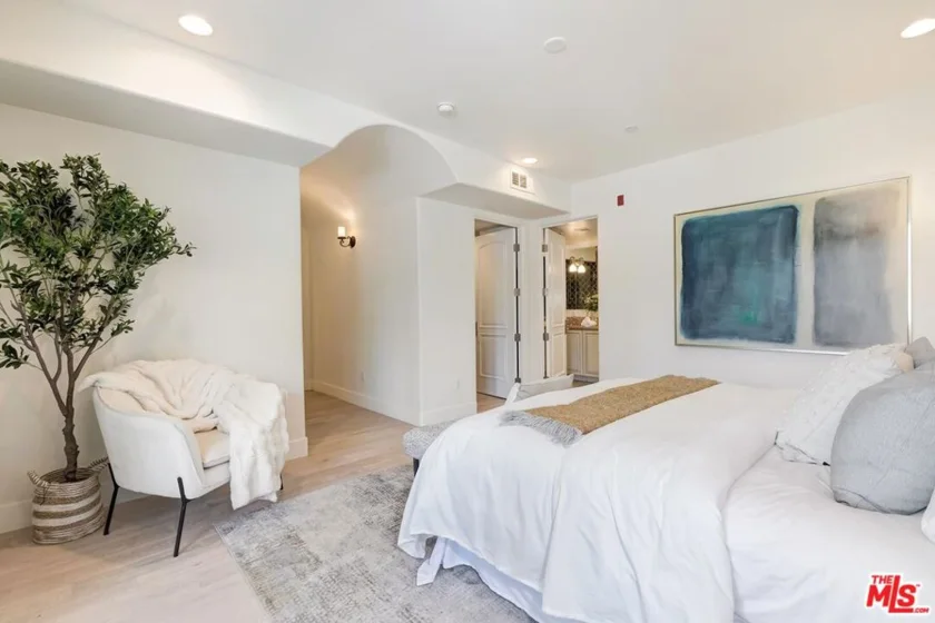 11715 Chenault Street #102 photo 18