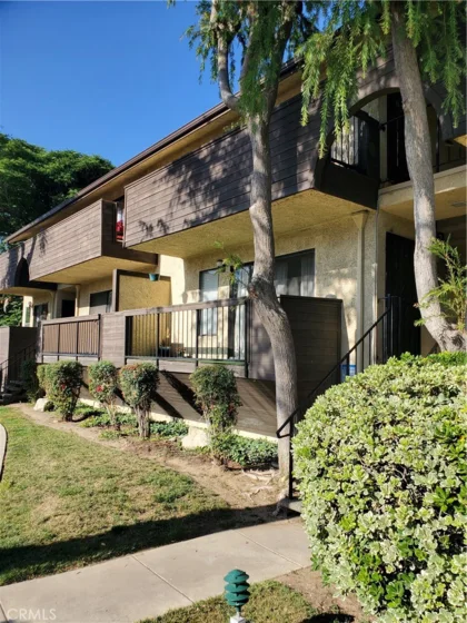 7320 Corbin Avenue #F photo 1