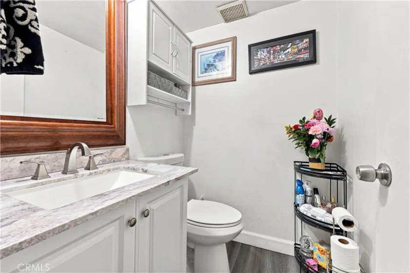 9625 Sylmar Avenue #23 photo 14