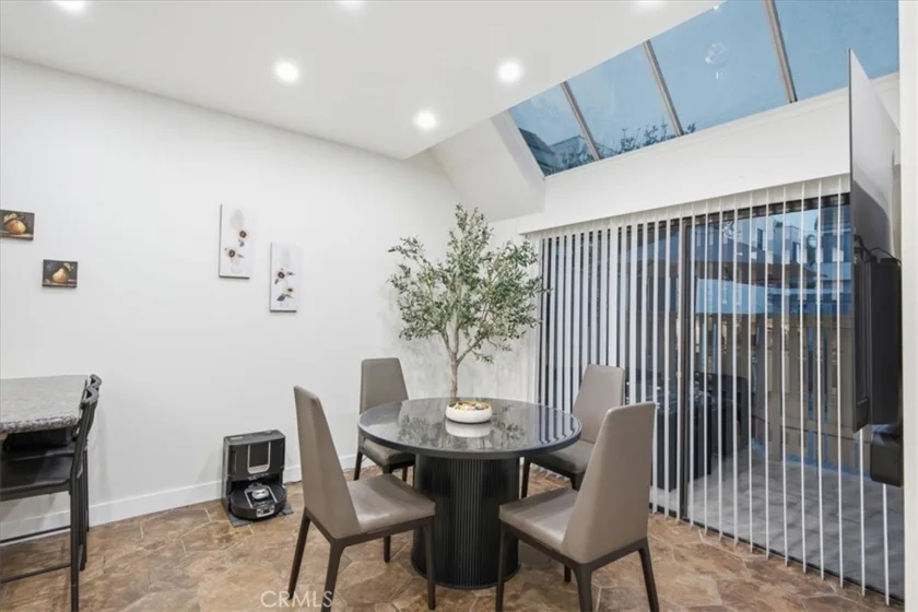 1734 N Verdugo #10 photo 7