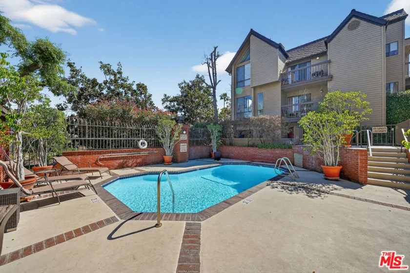 835 S Lucerne Boulevard #105 photo 10