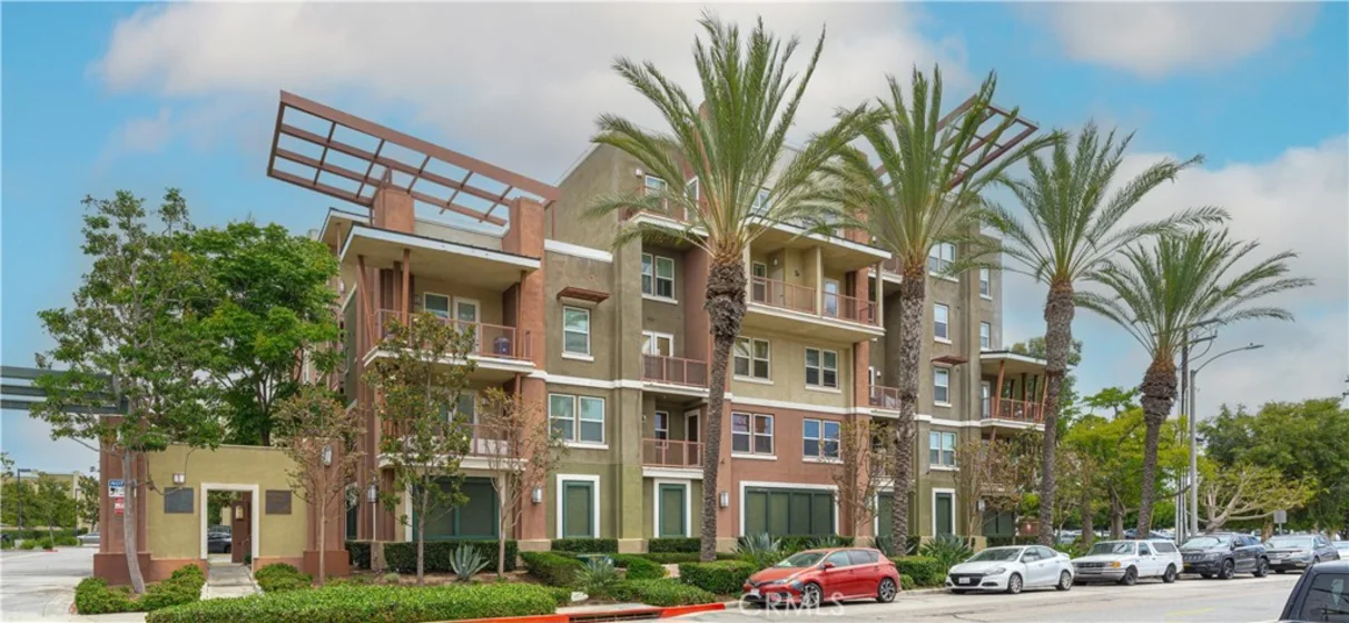 12842 Palm #101 photo 2