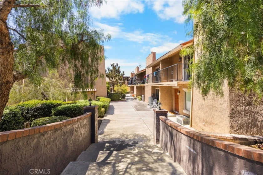 3999 E Santa Ana Canyon photo 26