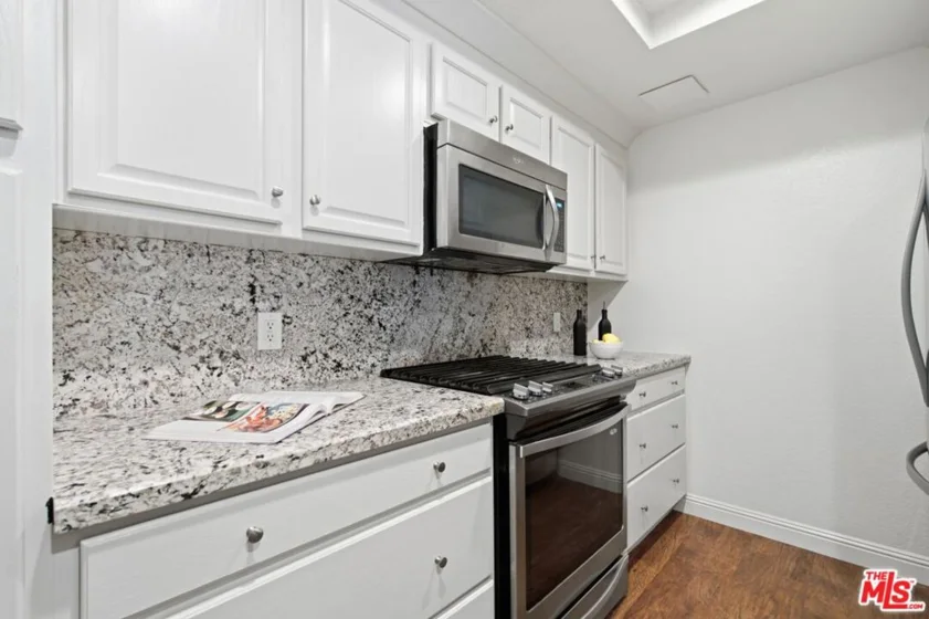 762 E Orange Grove Boulevard #3 photo 12