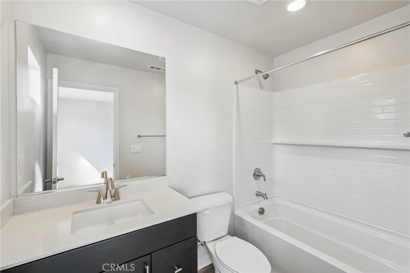 9542 Hannah Way photo 13