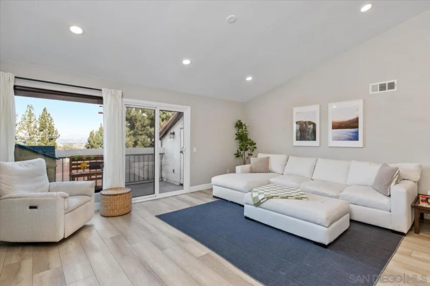 16266 Avenida Venusto #E photo 13