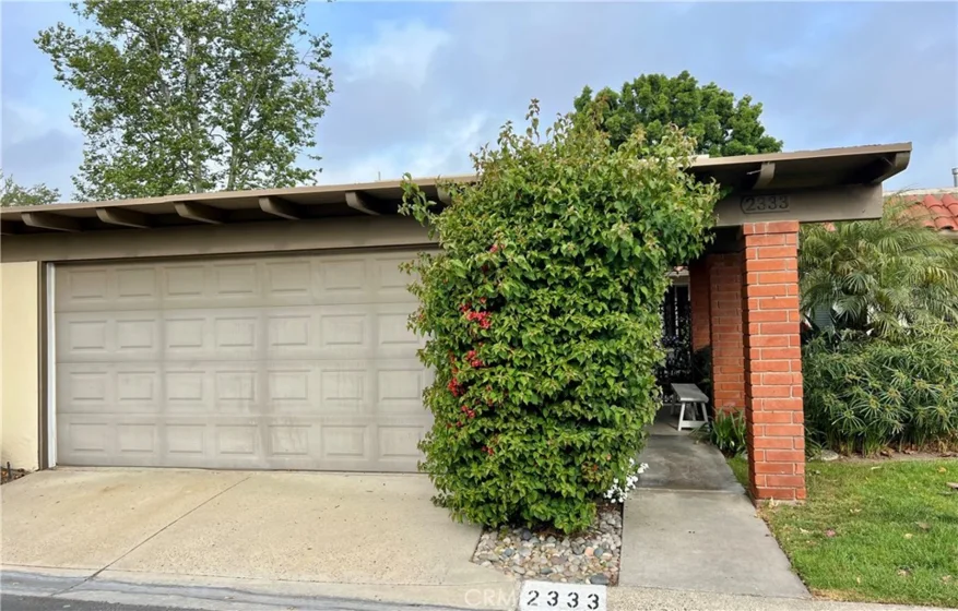 2333 Vista Hogar photo 1