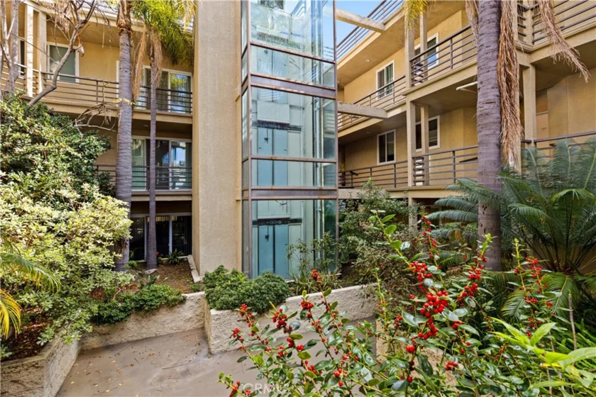 11949 Goshen Avenue #110 photo 8