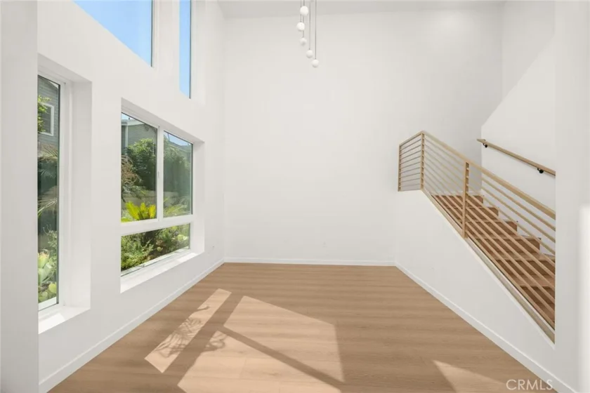 176 N Catalina Avenue #104 photo 7