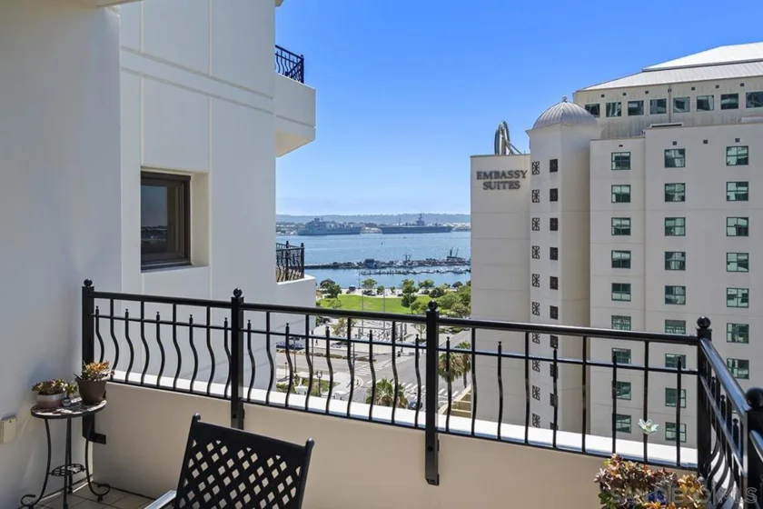 700 W Harbor #1205 photo 5