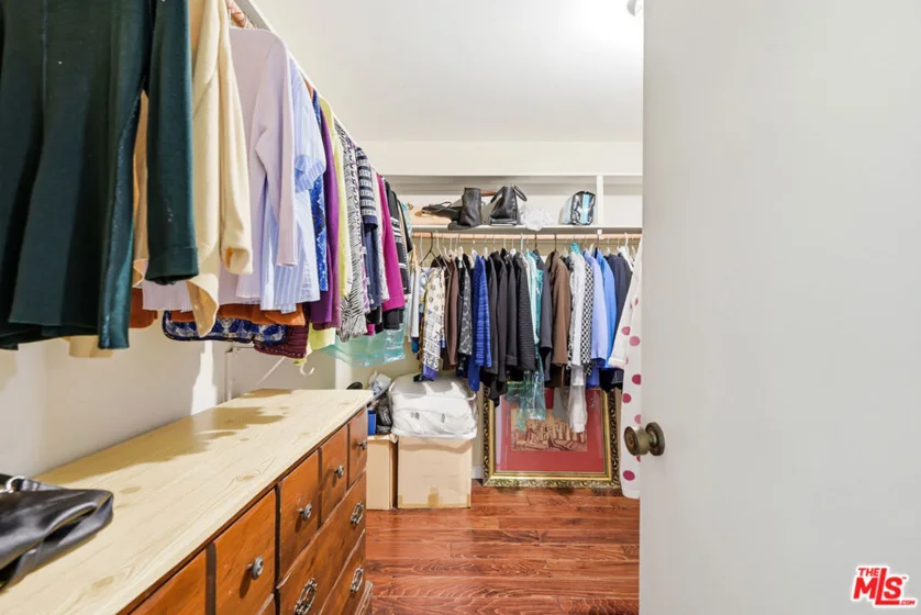 318 N Maple Drive #506 photo 13