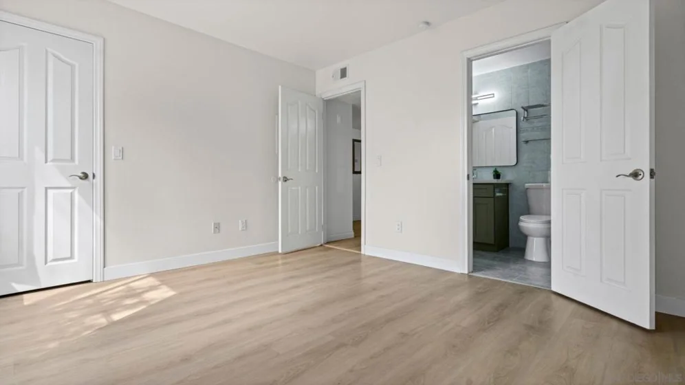 14966 Avenida Venusto #71 photo 5