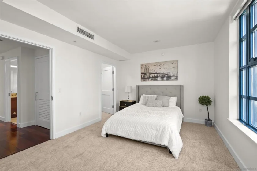 700 W E Street #510 photo 7