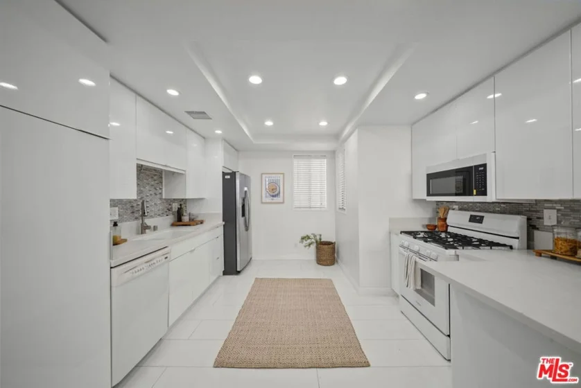 12515 Pacific Avenue #208 photo 3