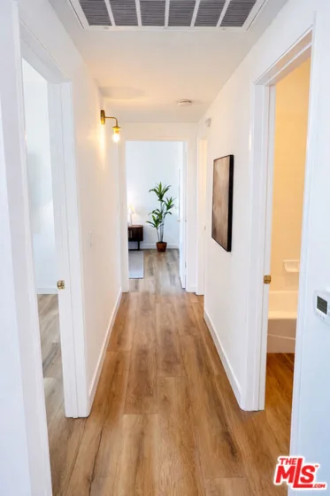 13920 Moorpark Street #308 photo 34