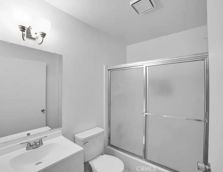12601 Van Nuys #241 photo 9