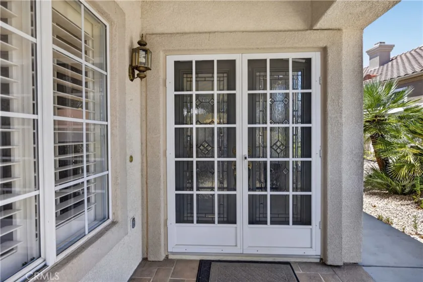 40221 Colony photo 24
