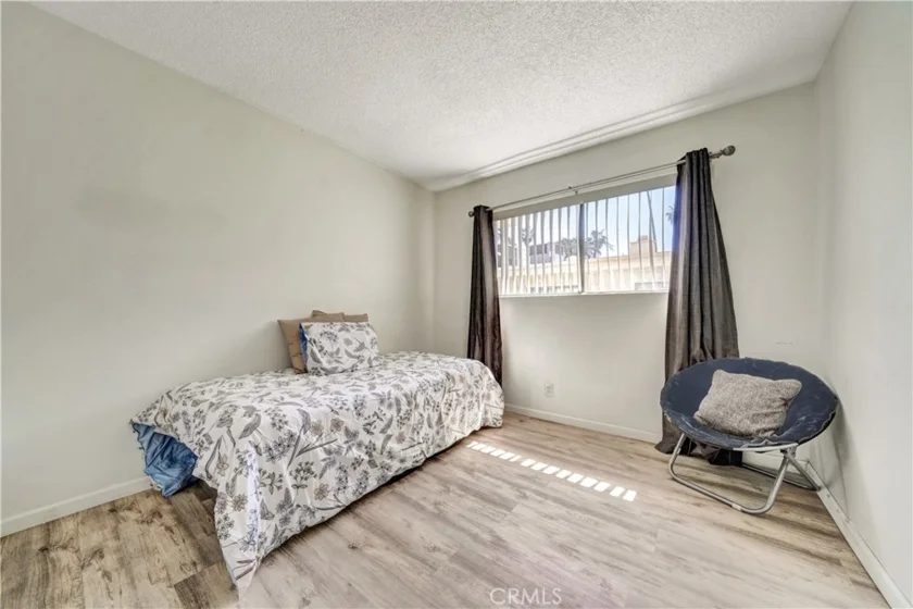 15053 Sherman Way #C photo 20