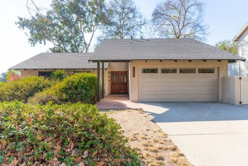 30261 Villa Alturas Drive photo