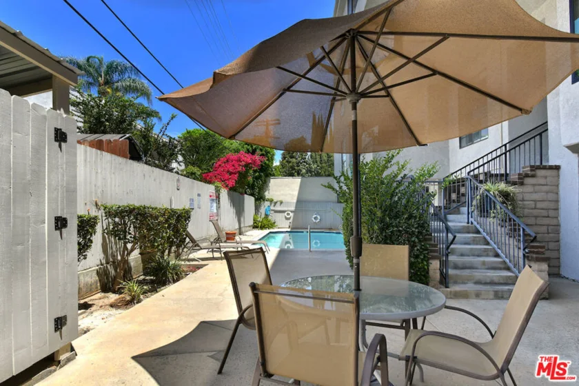 4443 Ventura Canyon Avenue #304 photo 56