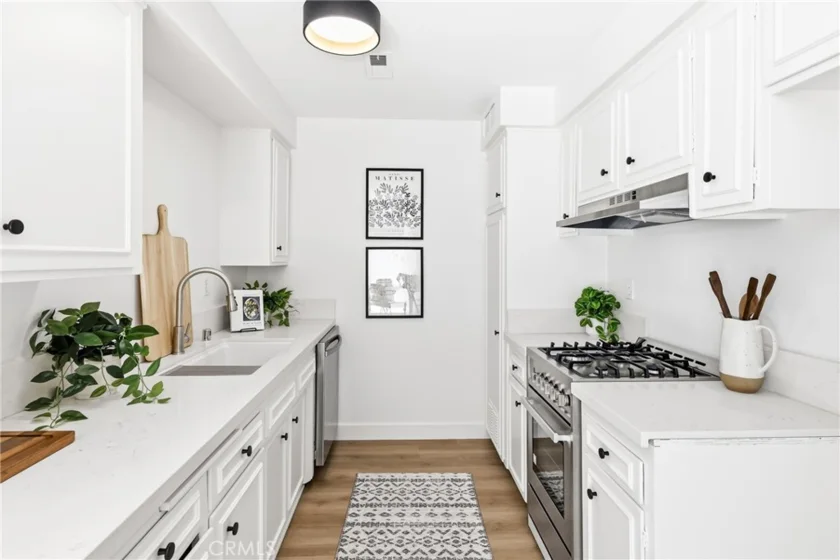 1741 Tustin Avenue #12C photo 7