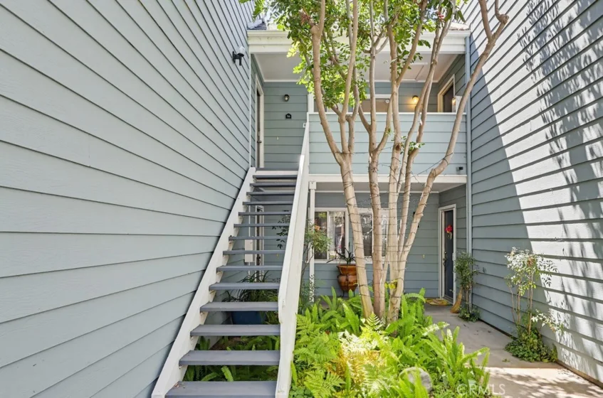 6028 Bixby Village Drive #96 photo 35