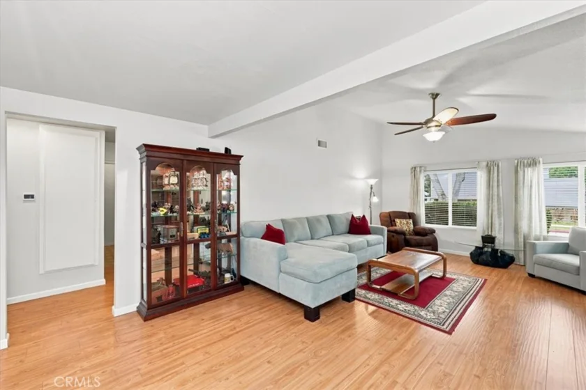1304 Camelot Drive photo 11