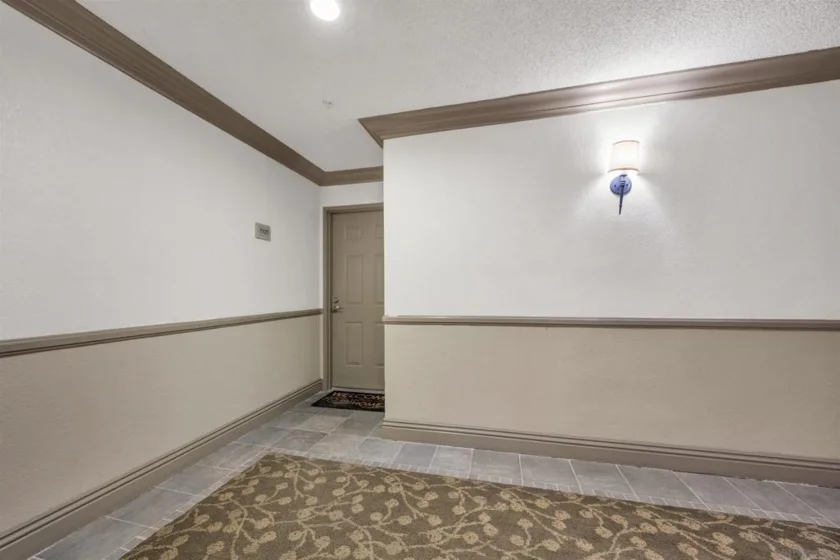 8889 Caminito Plaza Centro #7127 photo 4