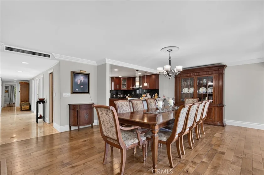610 S Orange Grove Boulevard #5 photo 10