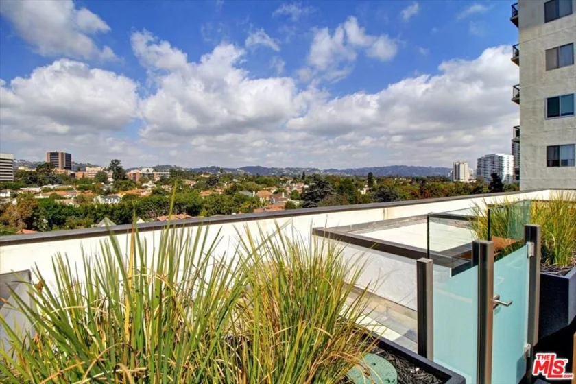 10777 Wilshire Boulevard #209 photo 19