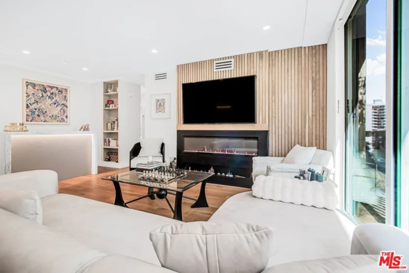 10751 Wilshire Boulevard #801 photo 3