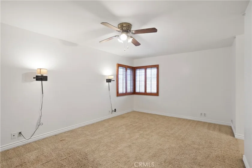 1676 Sumac photo 18