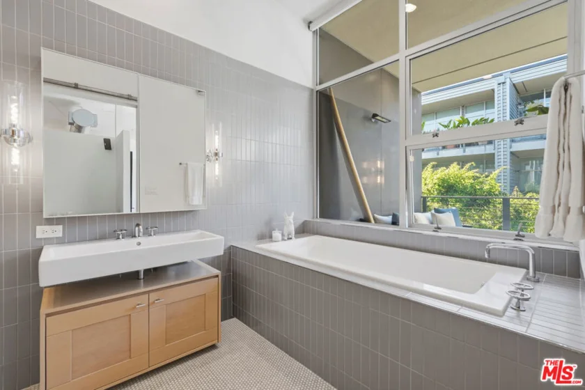 4080 Glencoe Avenue #317 photo 13