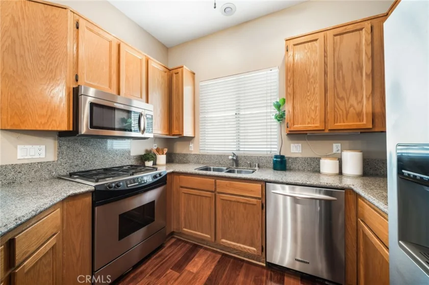 133 California Court photo 11