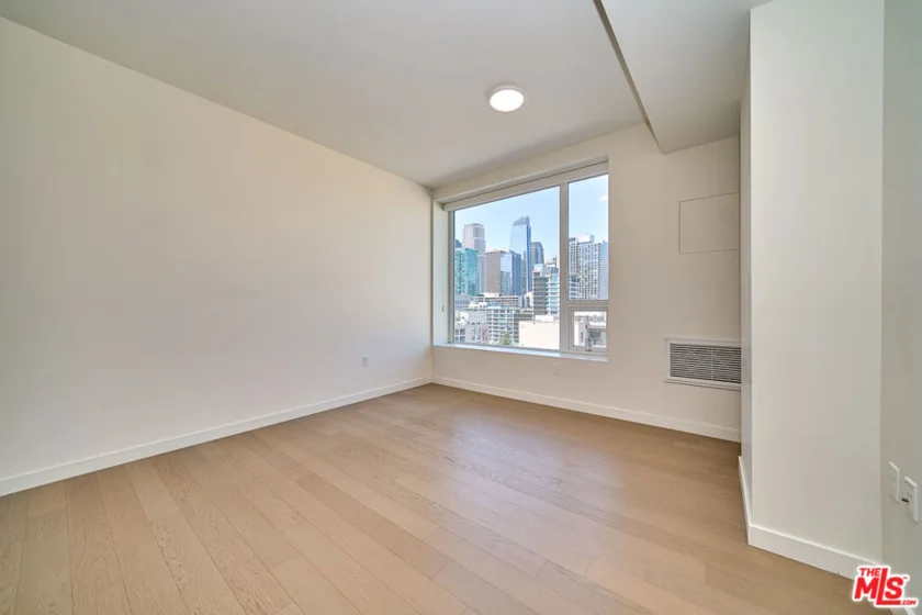 1050 S Grand Avenue #1008 photo 15