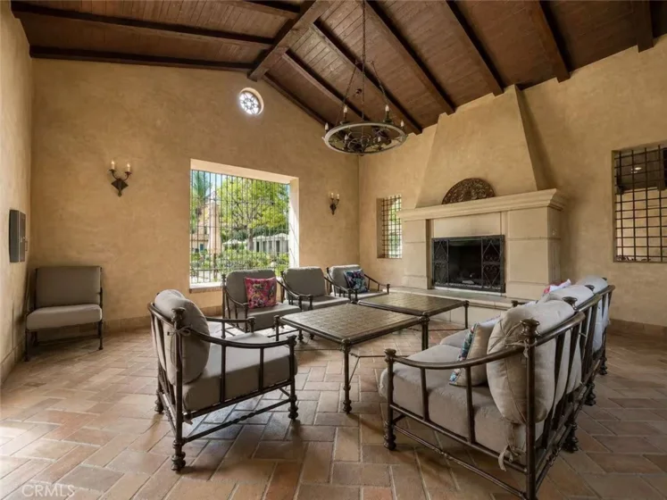 77 Canyoncrest photo 51