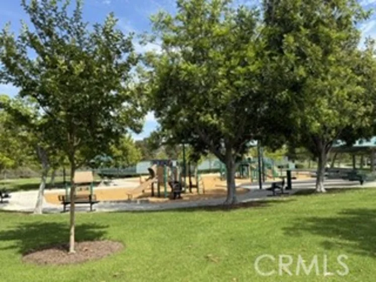 16 Chaumont Circle photo 43