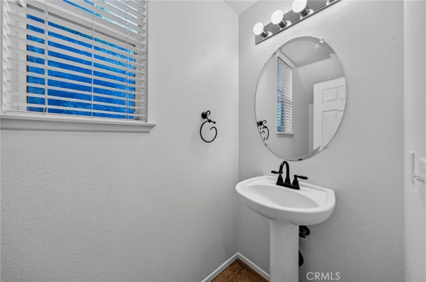 27860 Eucalyptus Street photo 31