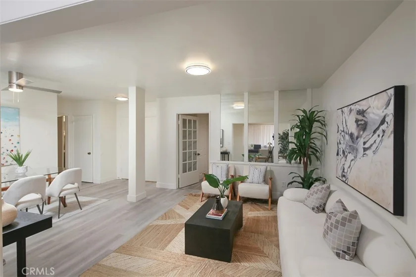 5651 Sumner #109 photo 1