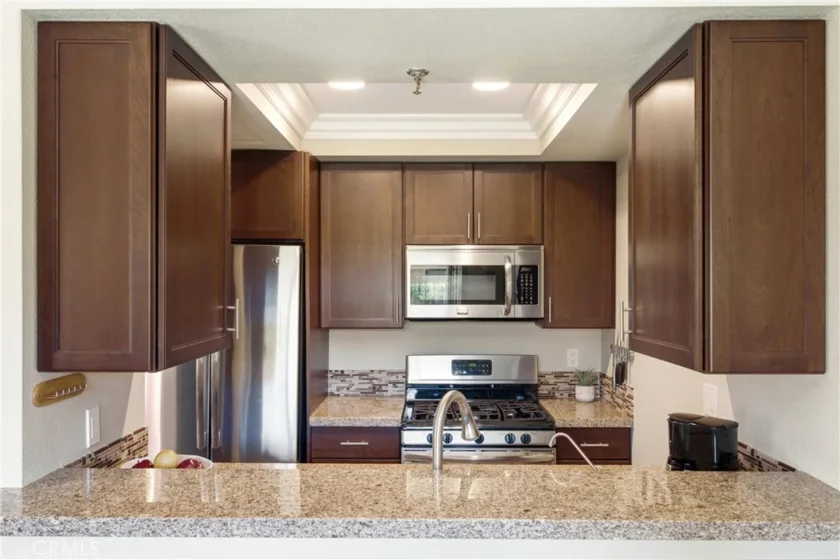 4722 Lakeview photo 12