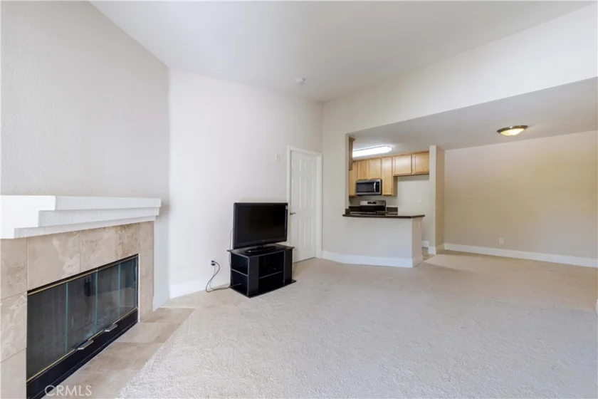 2400 Del Mar Way #207 photo 4
