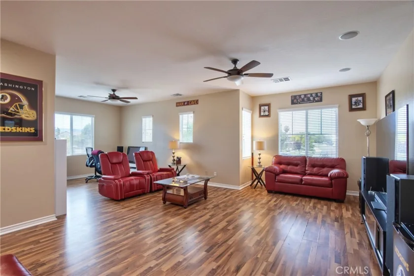 31880 Serrento photo 21