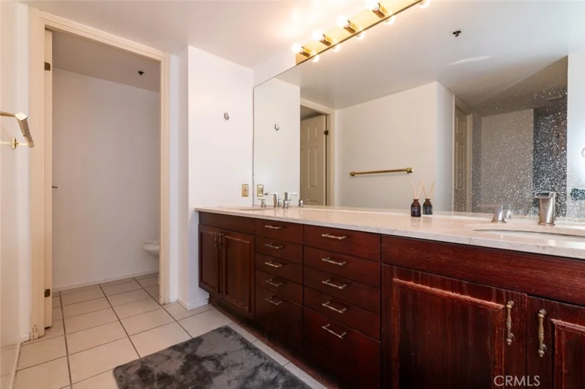 345 Pioneer Drive #801 photo 19