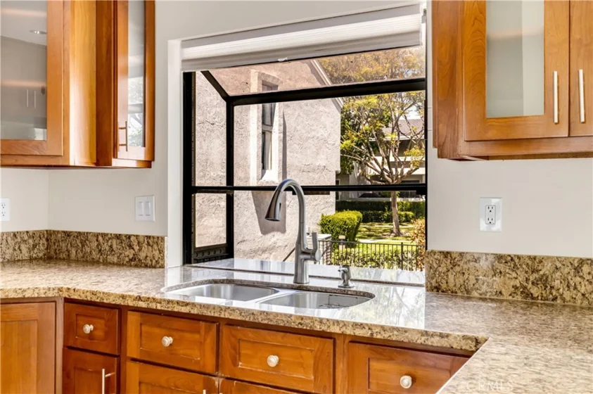 26415 Waterford Circle photo 6