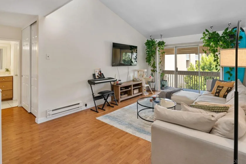 4600 Lamont Street #4-322 photo 38